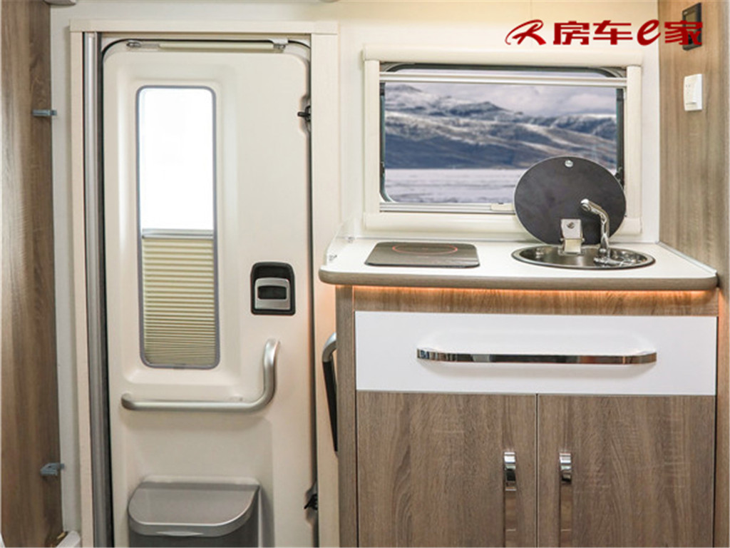 奔驰旅行房车出发前哪些项目要检查?