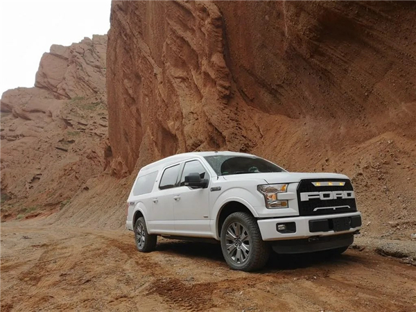 行无疆,至远方—F150福特勇猛者,商务&越野尽在掌握