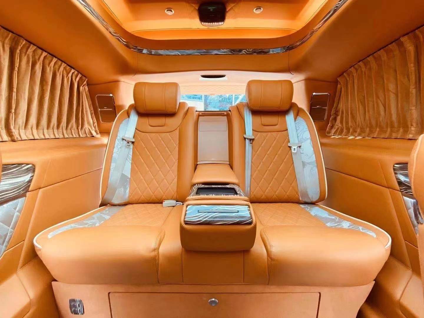 22款奔驰V级爱马仕版上市,内饰堪比凡尔赛宫