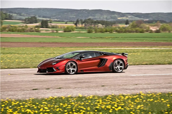 新生的碳纤“大牛”!MANSORY定制兰博基尼LP700-4赏析(图文)