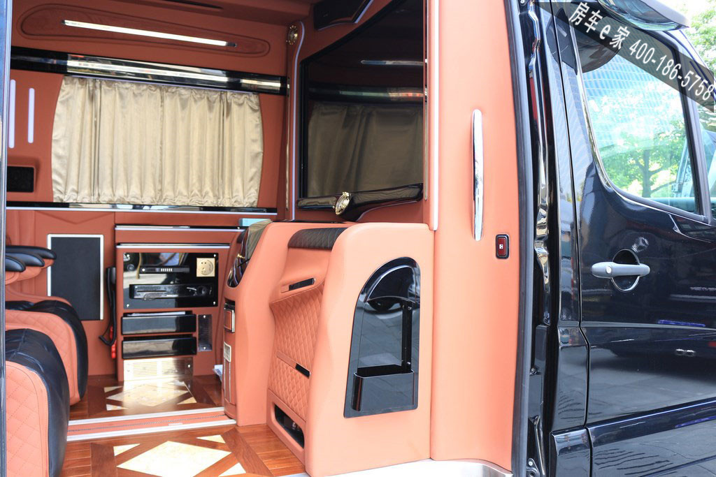 低调奢华,进口奔驰房车斯宾特5.9米上蓝牌不一样的格调和品位