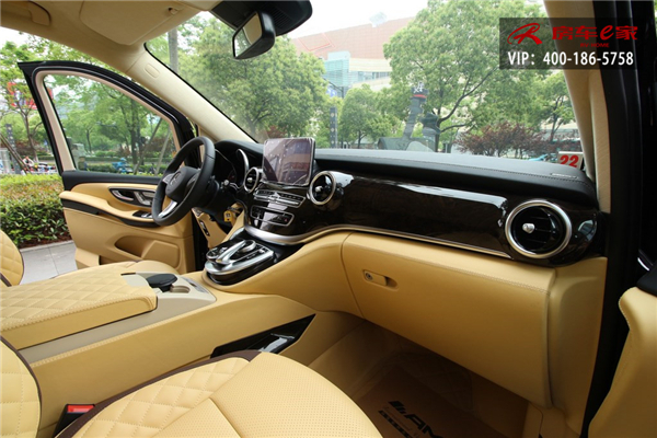 加长版奔驰v260l,内外兼修,奔驰v级豪华商务车!